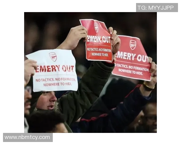 足球明星的爱情故事揭秘谁与谁携手共度甜蜜时光